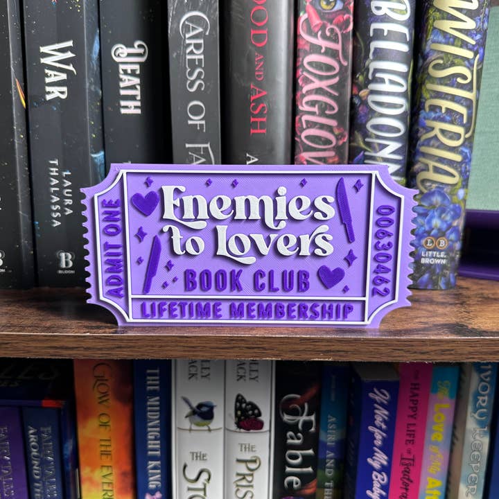 The Crafted Nook - Vendita all'ingrosso Cartelli - Biglietto del Club del Libro da Nemici ad Amanti | Decorazione per Libreria2