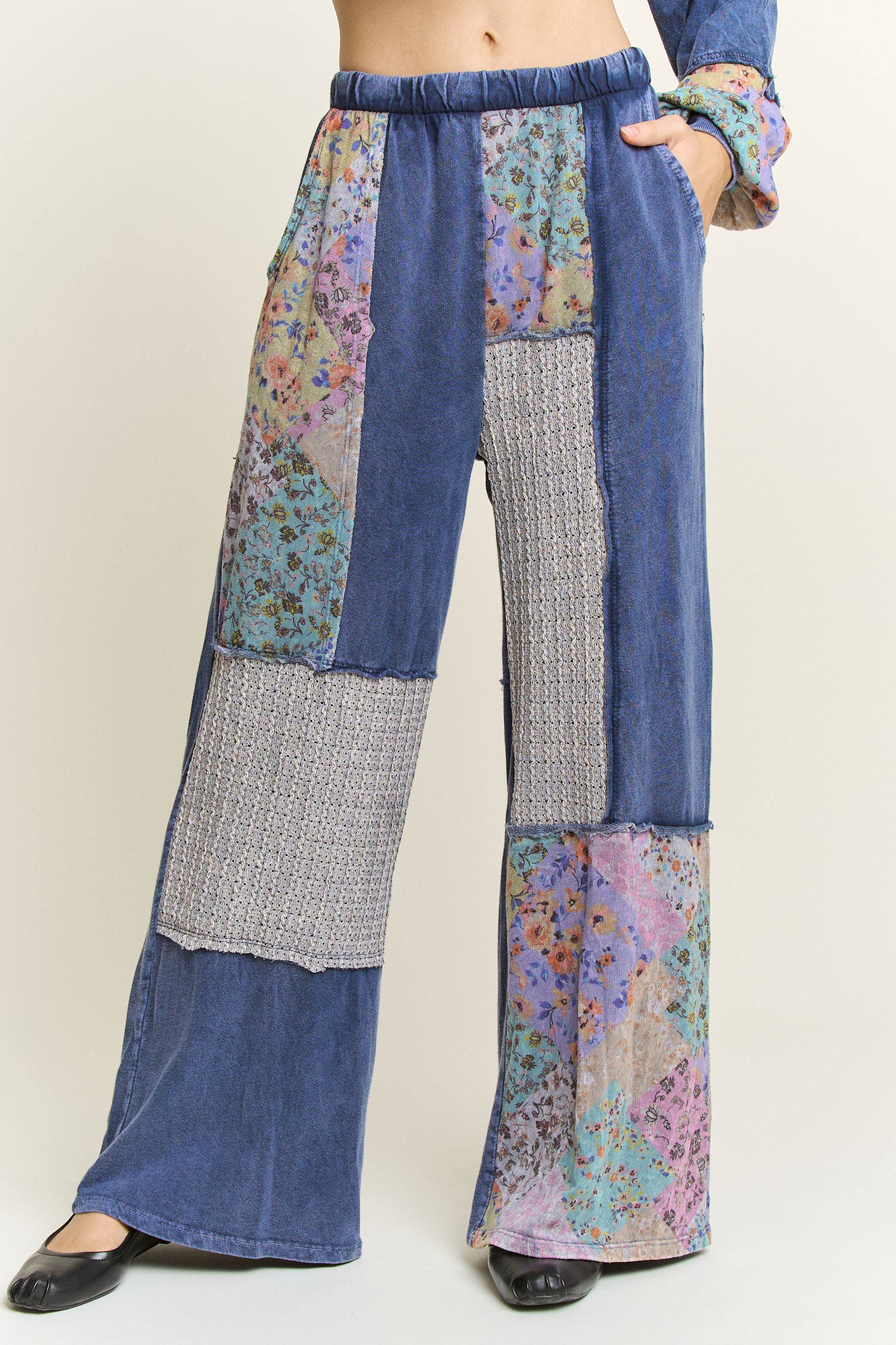 J.Her - Wholesale Pants - Women's - Mineral Washed Floral WaveKnit Jacquard Boho Pants HP610634