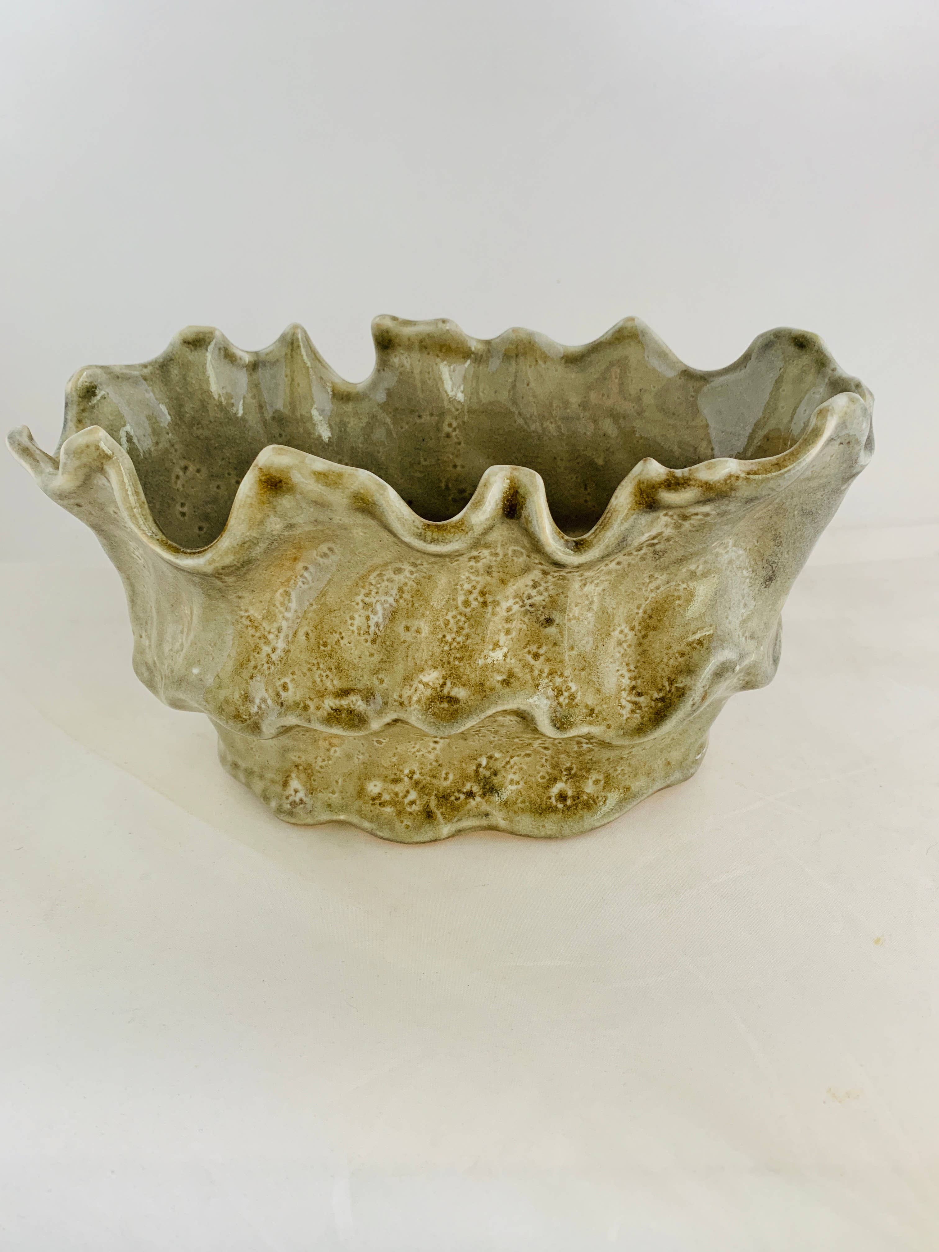 Mikkusu Art and Decor - Wholesale Plant Pot - Ruffles Planter6