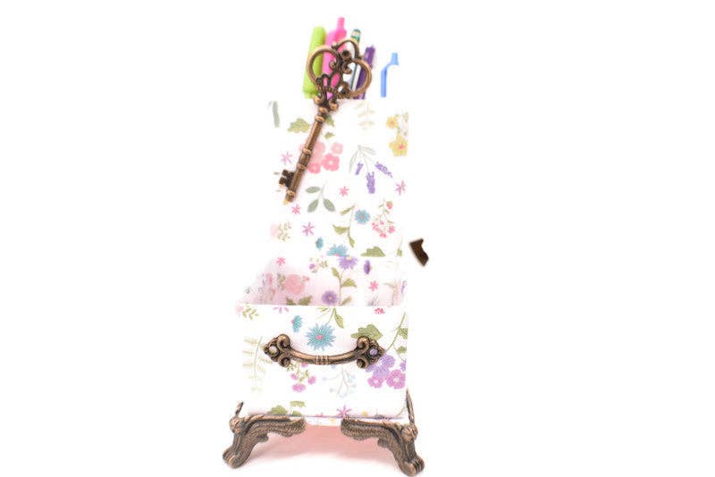 Chic Brico - Wholesale Desk Organizer - Spring Flowers Bouquet Desktop Organizer for Pens and Clips w/Antique Key Accent2