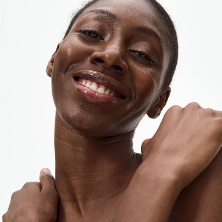 Om Organics Skincare - Wholesale Bath Soak/Milk - Herb + Petal Soothing Bath Soak3