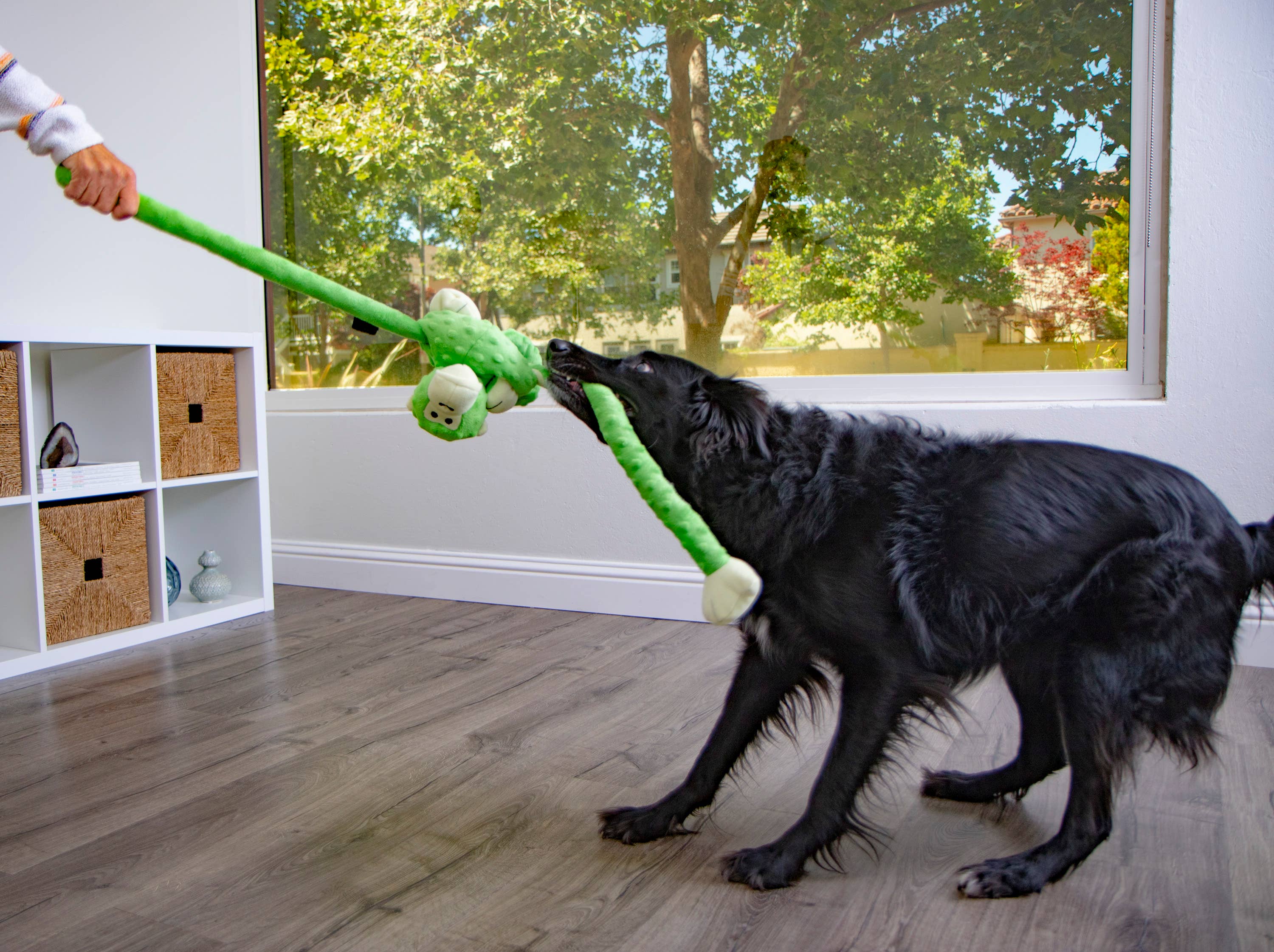 Pet Palette Distribution - Wholesale Pet Plush Toy - Dog - goDog Crazy Tugs Monkeys Squeaky Plush Dog Toy Large4