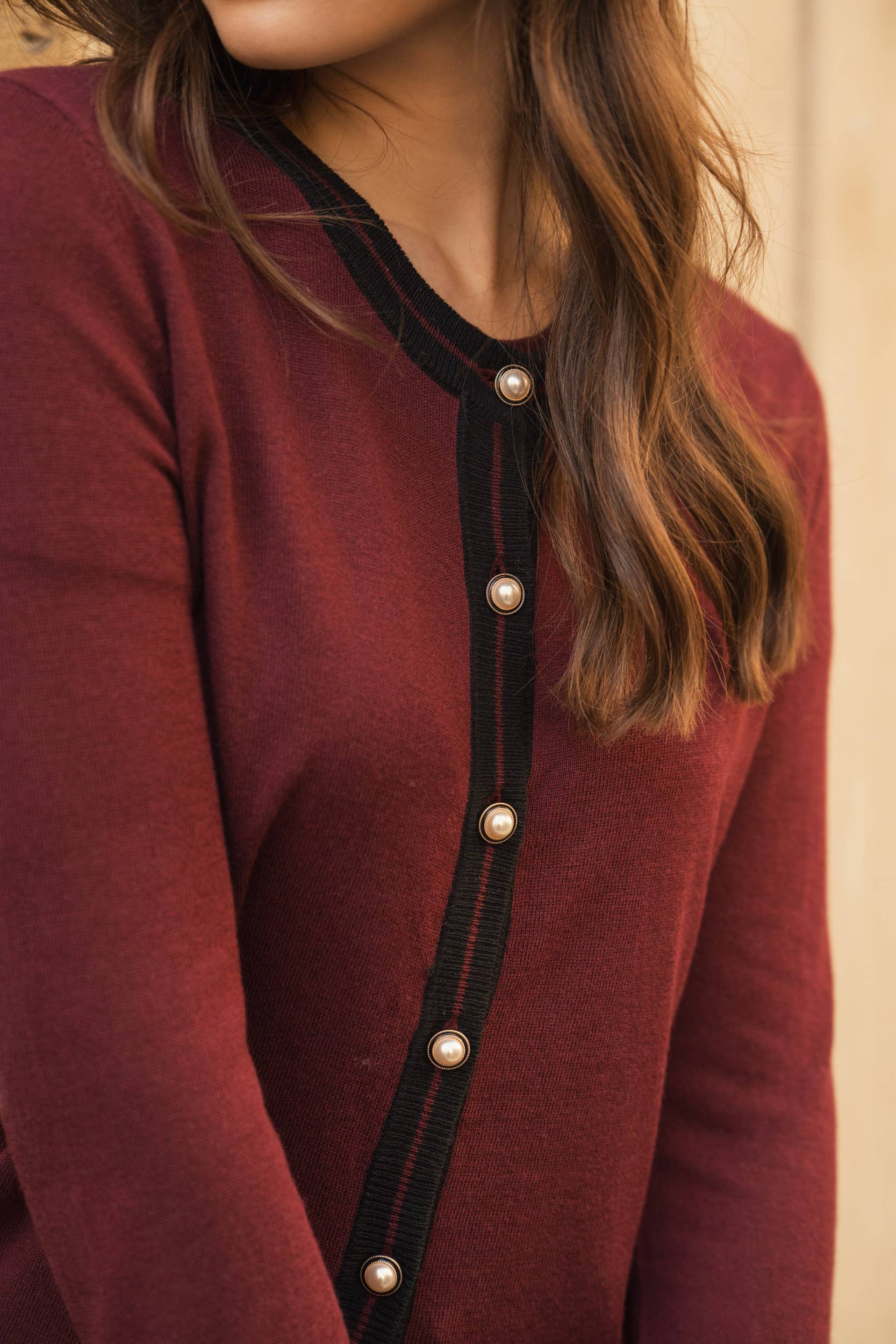 jw.atelier – wholesale Kofta - Dam – Tvåfärgad cardigan i siden och kashmir med pärlknappar6