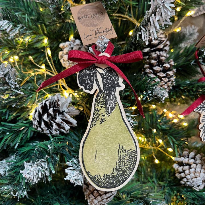 Beth Lewis Art - Wholesale Ornament - Wooden Tree Decorations13