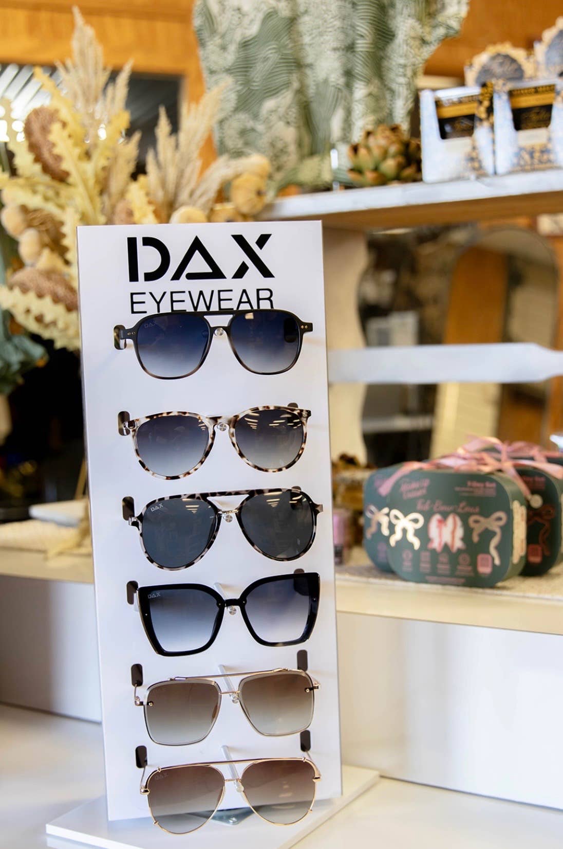 DAX Eyewear - Wholesale Sunglasses - Unisex - AXL - Unisex Geometric Aviator Polarized Sunglasses 3