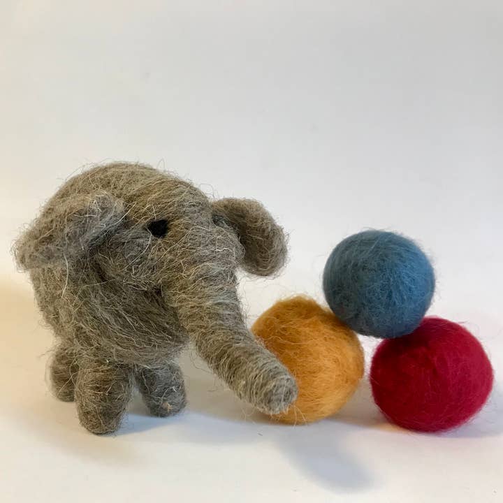 Nola Fiber Creations - Wholesale Craft Sewing Kit - Elephant Needle Felting Kit