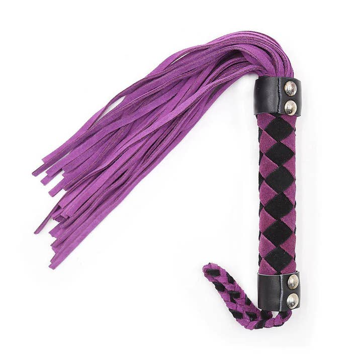 Plesur Body Products - Wholesale Sex Toy - Flogger - Leather 15.5"