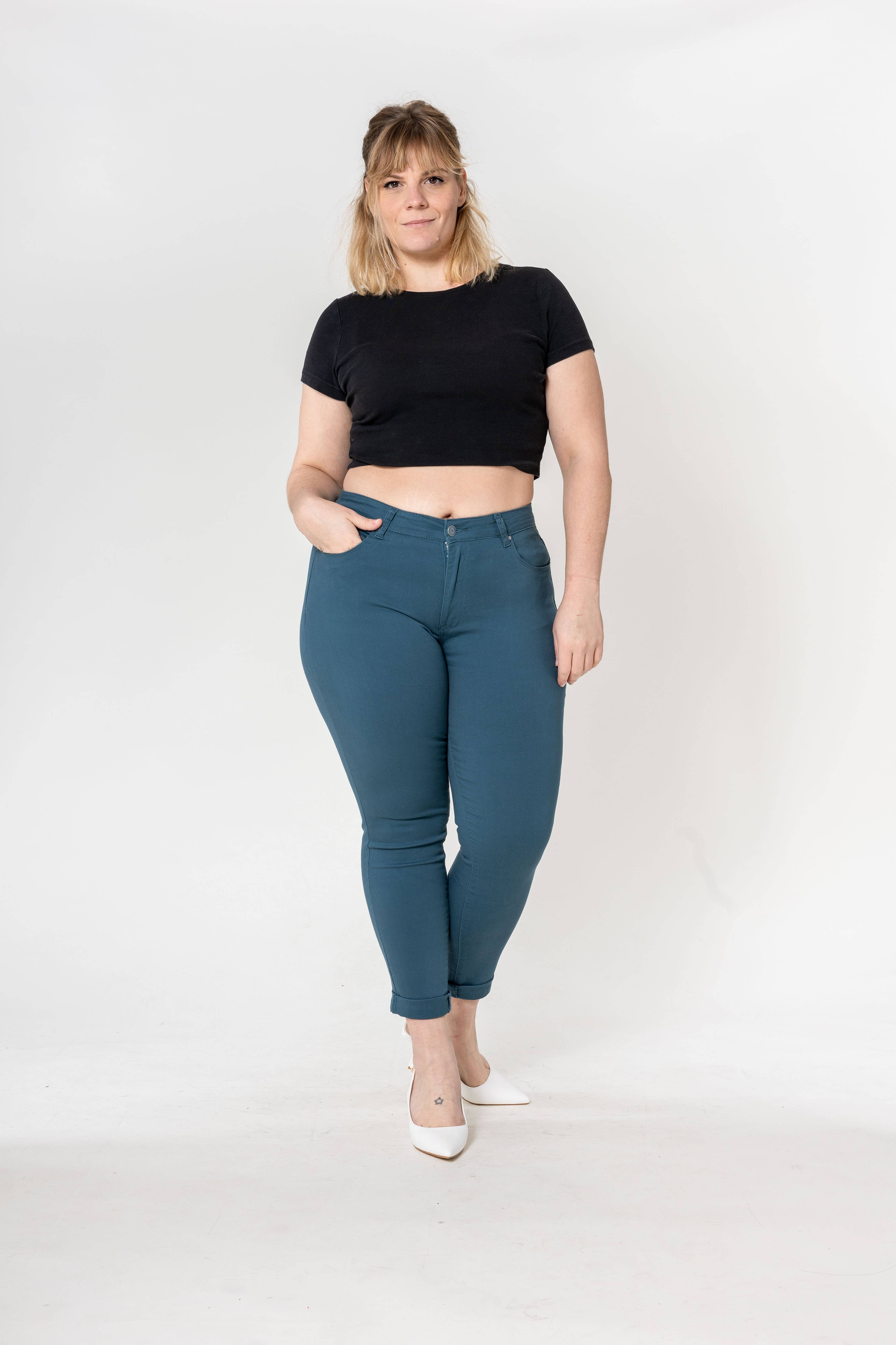 Nina Carter – Calças - Mulher por atacado – Tamanho Plus Curve Plus Tamanho Voltar ao Pescoço P19964