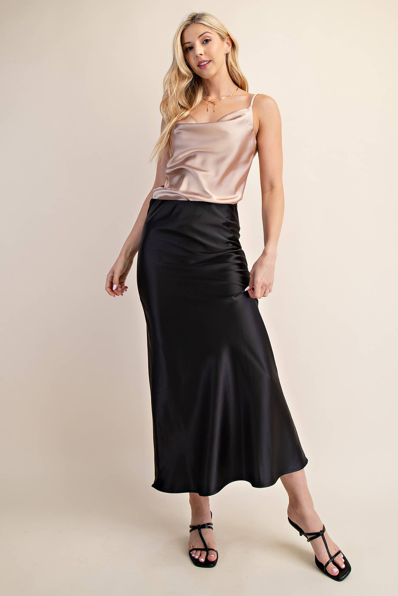 Glam - Wholesale Skirt - Women's - Waist Elastic Band Midi Satin Skirt21