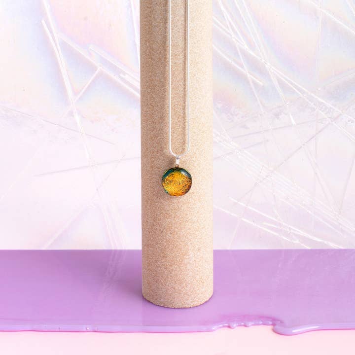 Dikhroos Gold Pendant for wholesale by Reez