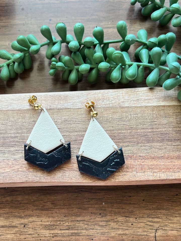 Guepardo neutro oscila por atacado de Rae and Clay