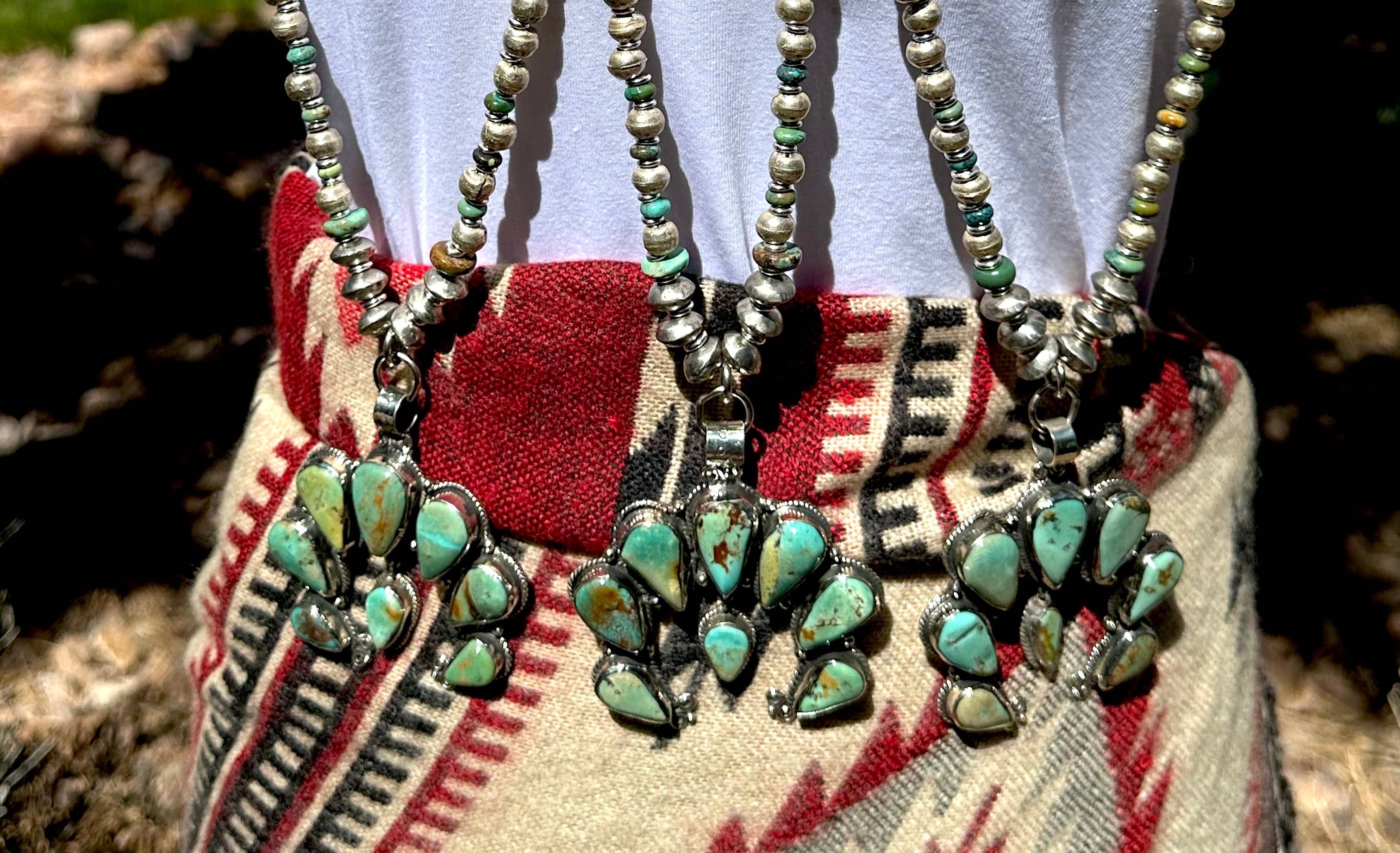 Fleurdesignz Western Jewelry – Engroshandel Halskæde med vedhæng – Justerbar Naja og turkis halskæde3