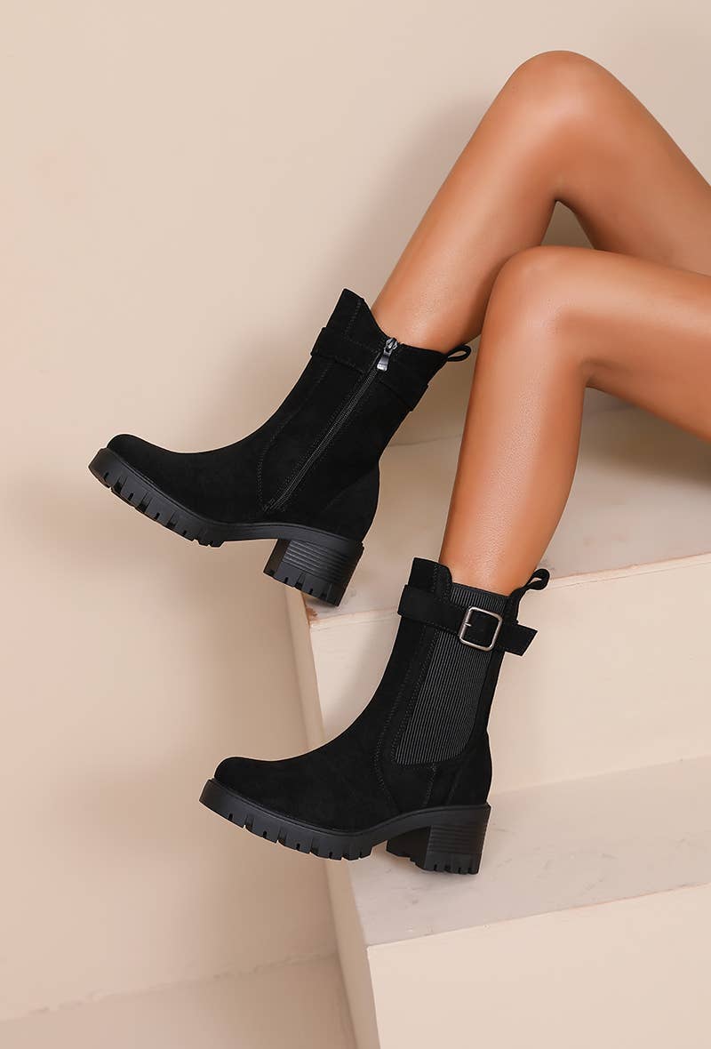 Joia Paris - Wholesale Boots - Women's - Block heel boots with sturdy lug sole WZ-11015