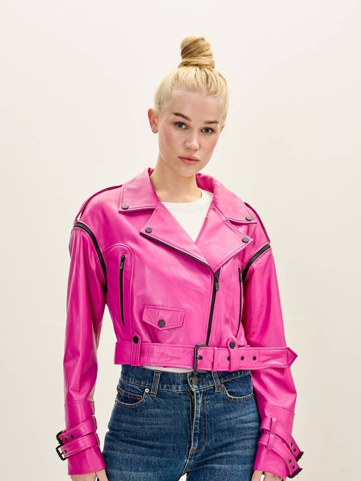 Casaco Moto Curto de Pele de Cordeiro para Mulher - Rosa por atacado de Ron Tomson