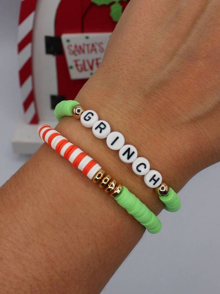 Grinch Bead Christmas Bracelets for wholesale by Ka_Creative_Art
