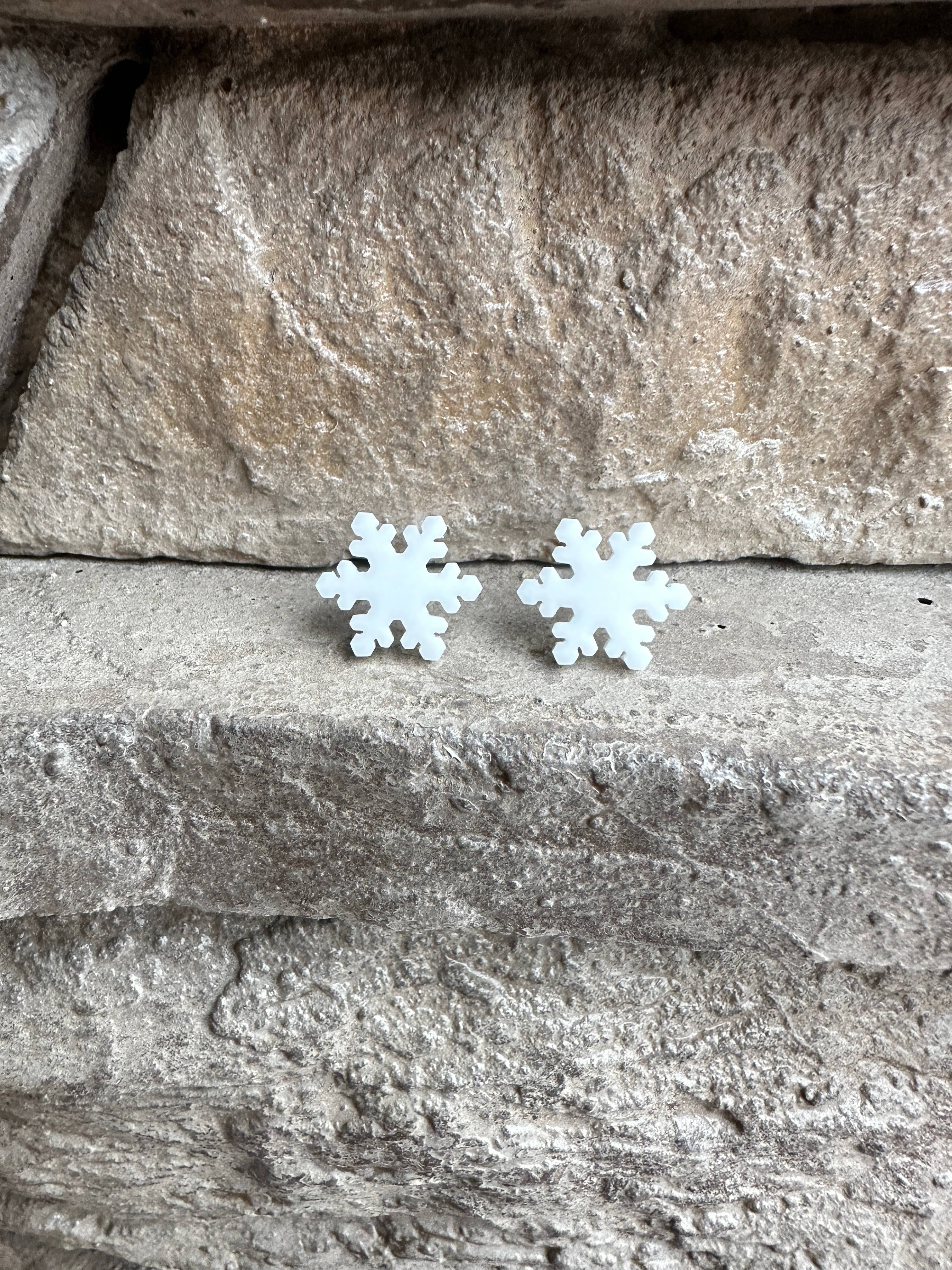 Laser & Color Designs LLC - Vente Clous d'oreille - Clou d'oreille en acrylique Snowflake | Boucles d'oreilles de Noël2