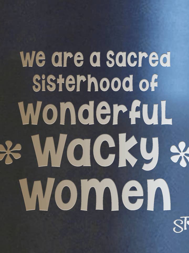 Sacred Sisterhood - Bicchiere Premium (namedrop) per la vendita all'ingrosso da parte di Suzy Toronto Wholesale