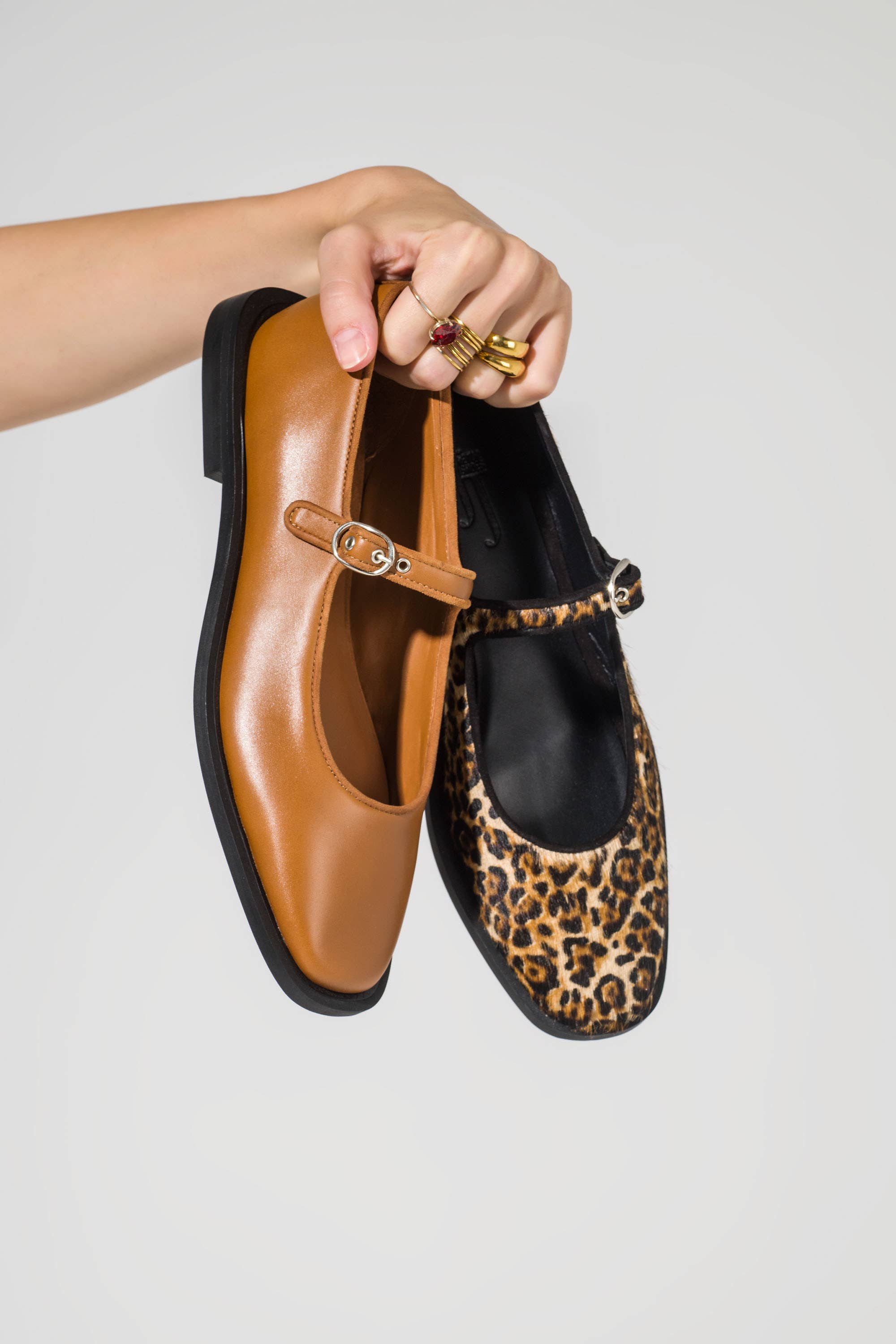 JJ HEITOR SHOES - Wholesale Flats/Loafers - Women's - TÓQUIO CAMEL BALLET FLATS