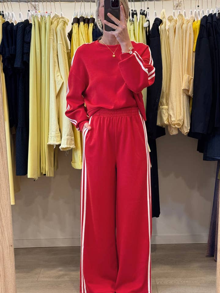 Lovesoft - Wholesale Lounge Set - Women's - Black Varsity Striped Detail Crewneck Pullover Elastic Sweatpants 2pcs Outfit9