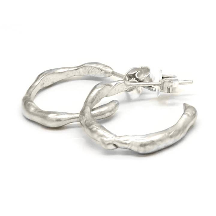 Hoop oorbellen van 10 mm voor wholesale door Francisca Rendic Jewellery Designer