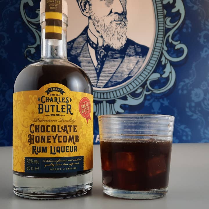 Liquore al rum al cioccolato a nido d'ape Charles Butler 50 cl 25% ABV per la vendita all'ingrosso da parte di Charles Butler