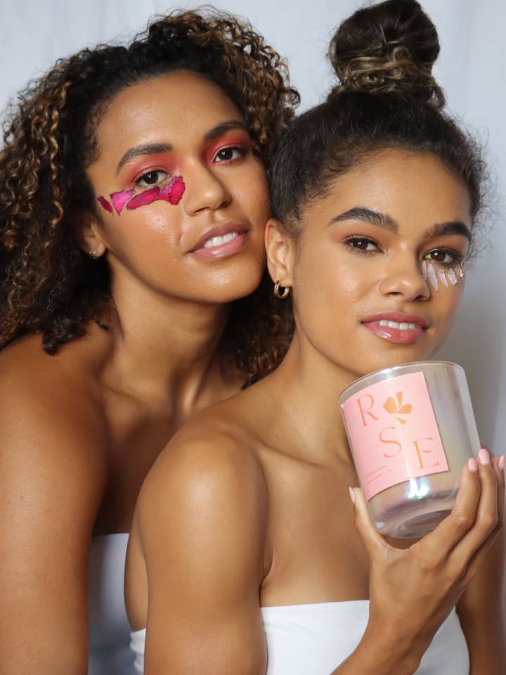 Strawberry Guava Candle for wholesale by ROSE ORLEANS