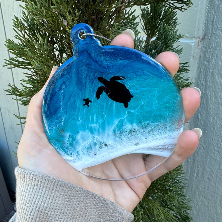 TBM Creations LLC - Wholesale Ornament - Resin Ocean Ornaments - Sea turtle variety | Beach Christmas8