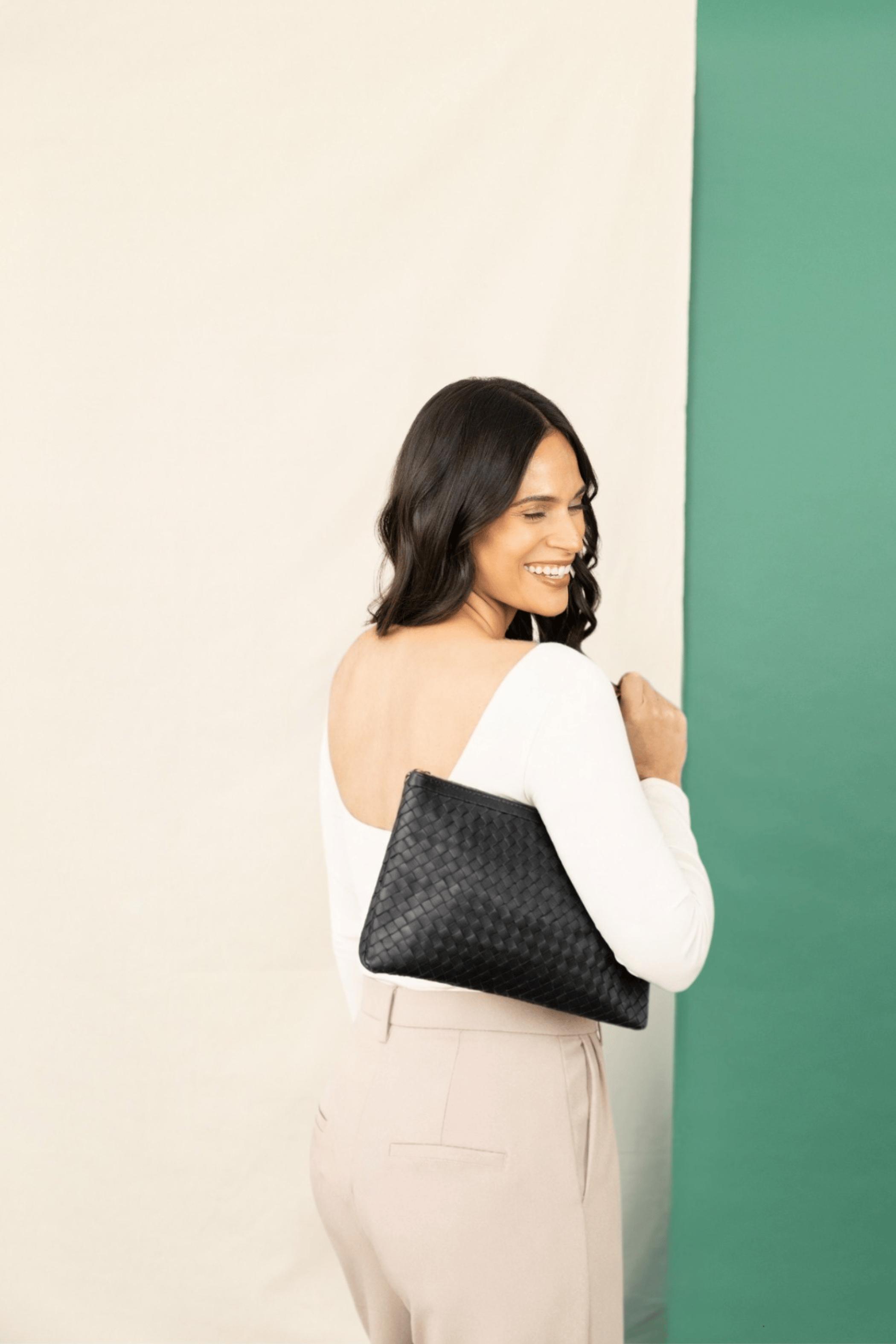 Deux Mains: Haiti Fair Trade - Wholesale Crossbody Bag - Women's - Woven Crossbody Clutch13