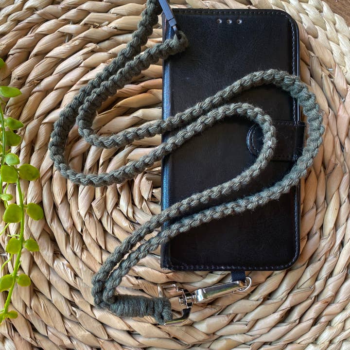 Macra-Made With Love – wholesale Lanyard – Women’s – 34” Phone Holder Lanyard15