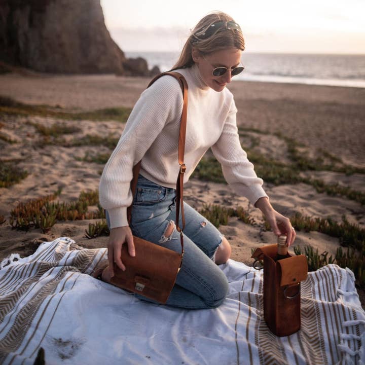 Londo - Wholesale Wine Tote - Londo Top Grain Leather Wine Bottle Holder and Carrier