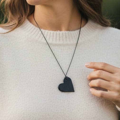 Quasar Gems USA – Colar pingente/pendente por atacado – Colar com Pendente de Coração de Shungite1