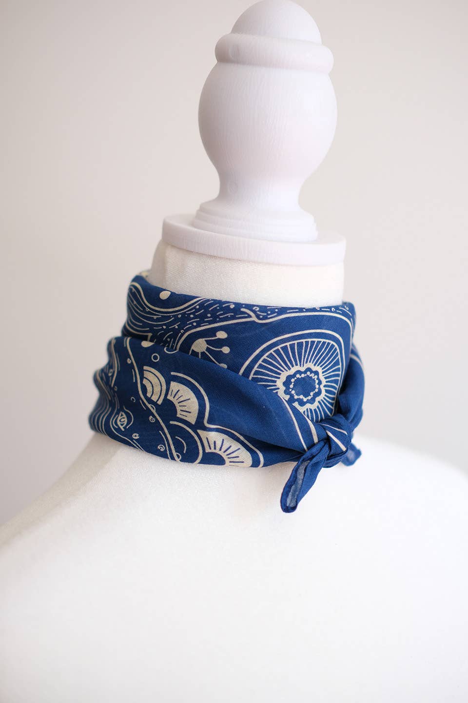 sol&mar art co. - Wholesale Bandana - Unisex - Whale, and the Ocean Bandana Scarf (Navy)6