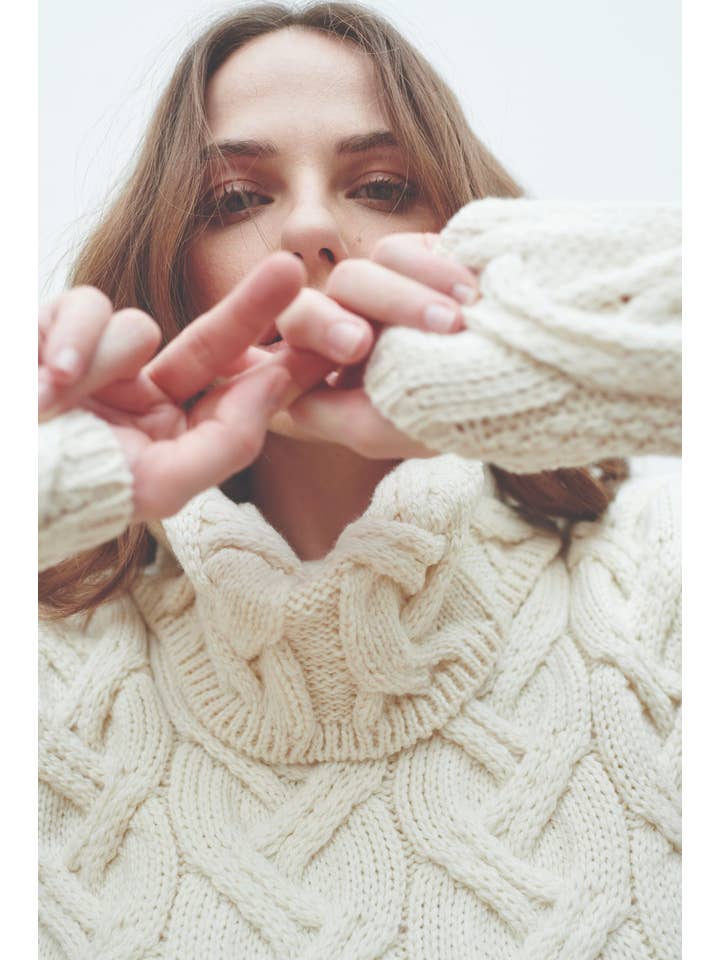 Aran Woollen Mills - Wholesale Knit Sweater - Women's - Kinsale Ladies Cable Aran Sweater - Cream2