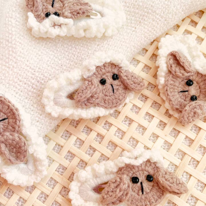 Pinces à cheveux en crochet faites à la main avec une jolie lampe pour la vente par miniwhale studio