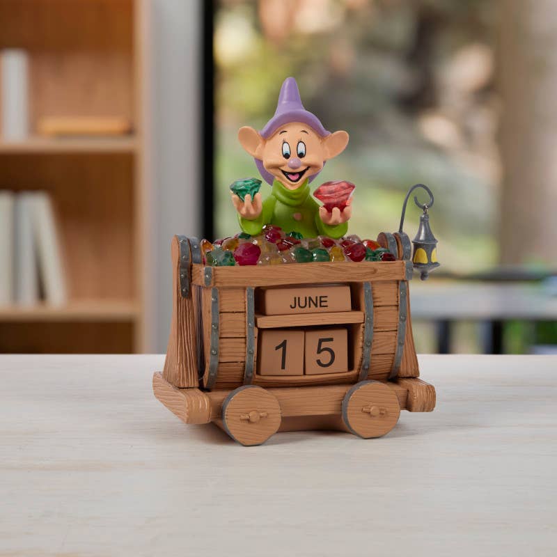 Precious Moments - Wholesale Calendar - Disney Dopey Perpetual Calendar Dopeys Brilliance Resin0