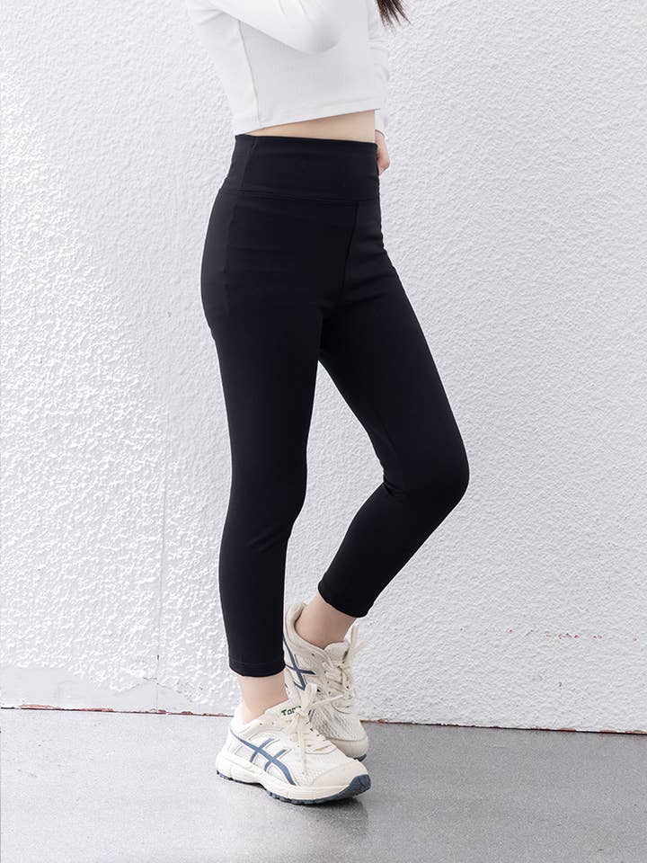 Girls' Yoga Pants for wholesale by CHANG EN LLC