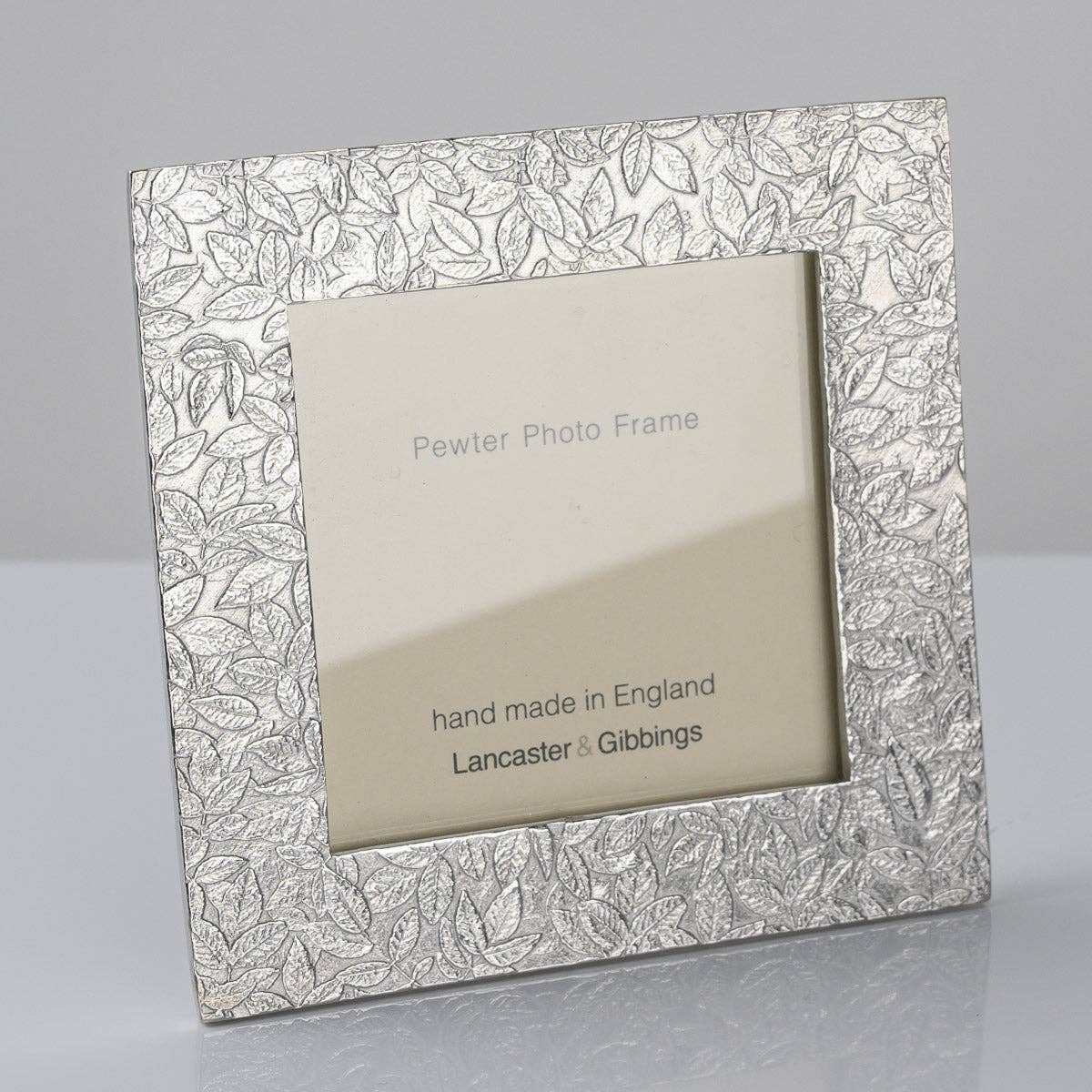 Lancaster and Gibbings - Wholesale Picture Frame - Hedgerow Pewter Mini Photo Frame2