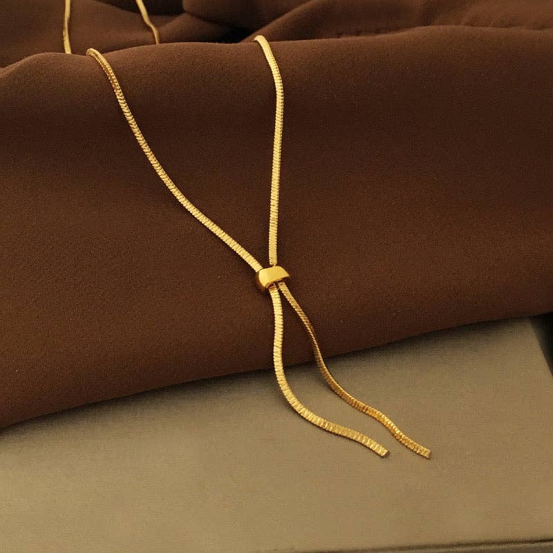 LanLivia – Colar de elos e correntes por atacado – Colar Minimalista com Corrente de Osso em Triângulo e Fecho Deslizante1