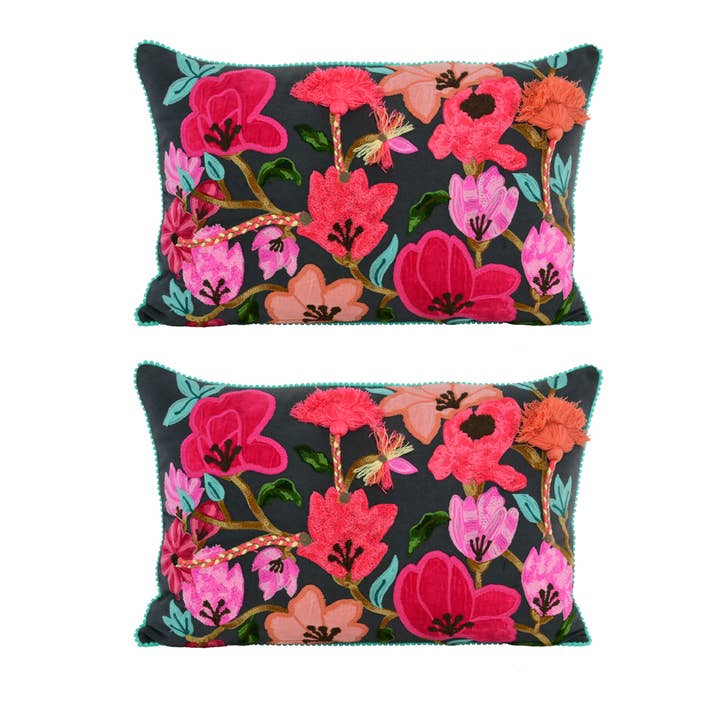 Set aus 2 Kissen mit Blumenmuster "Floral Finesst Blossom" 16x24 für den Großhandel von Karma Living