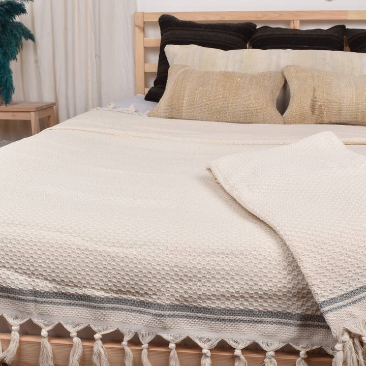 Turkish Throw Blanket, Cozy Handwoven Bedspread for wholesale by Organic Turkish Towels