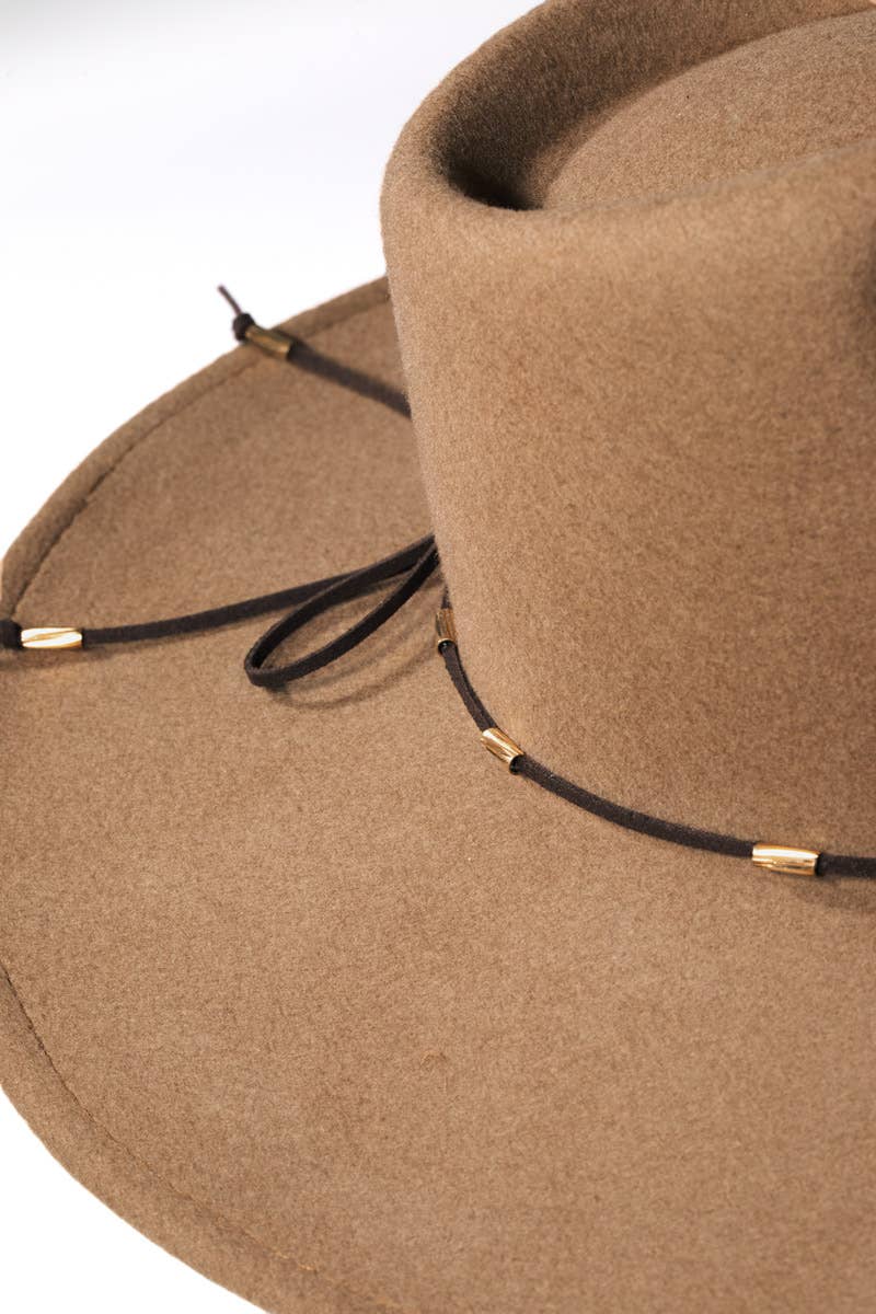 Pecan Cappello Panama in lana 100% con delicata decorazione in vendita all'ingrosso su Faire5