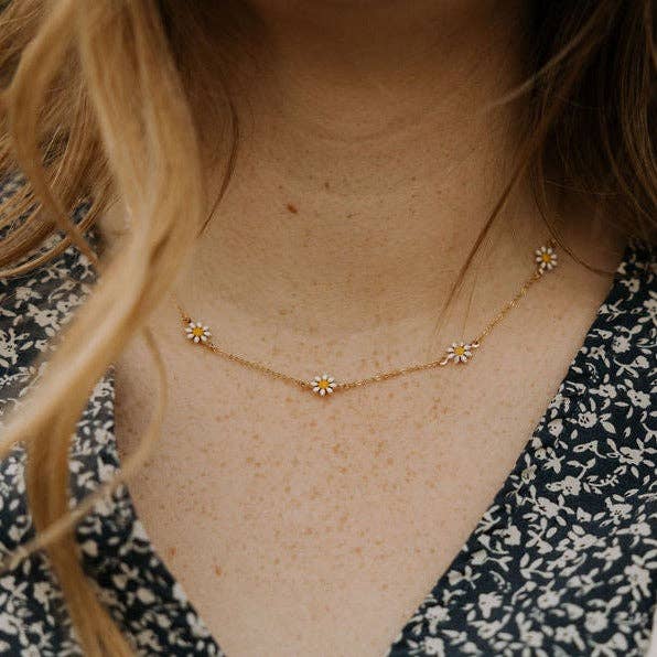 Mauve Jewelry Co. - Wholesale Pendant/Charm Necklace - Carolina Daisy Necklace4
