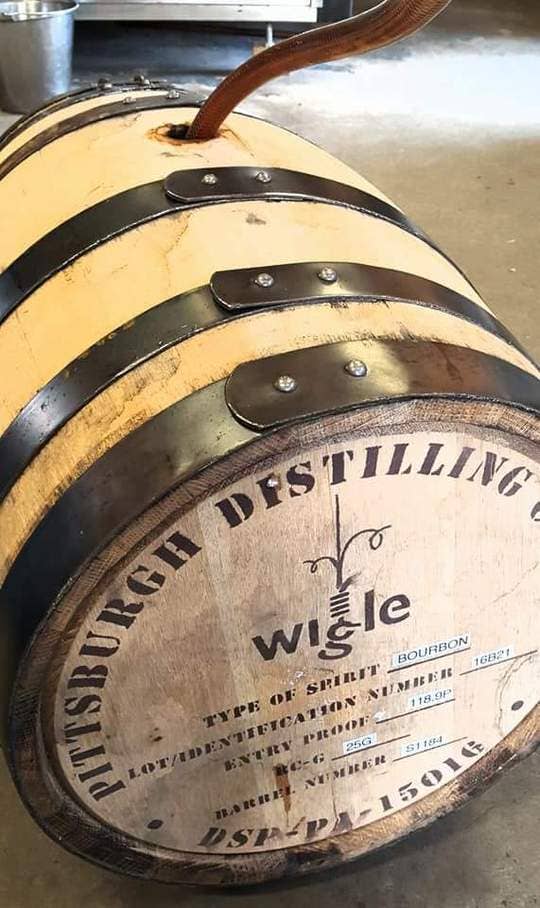 Old State Farms – Engroshandel Ahornsirup – Bourbon tønde alderen ahornsirup - 8.4 oz - 250ML3