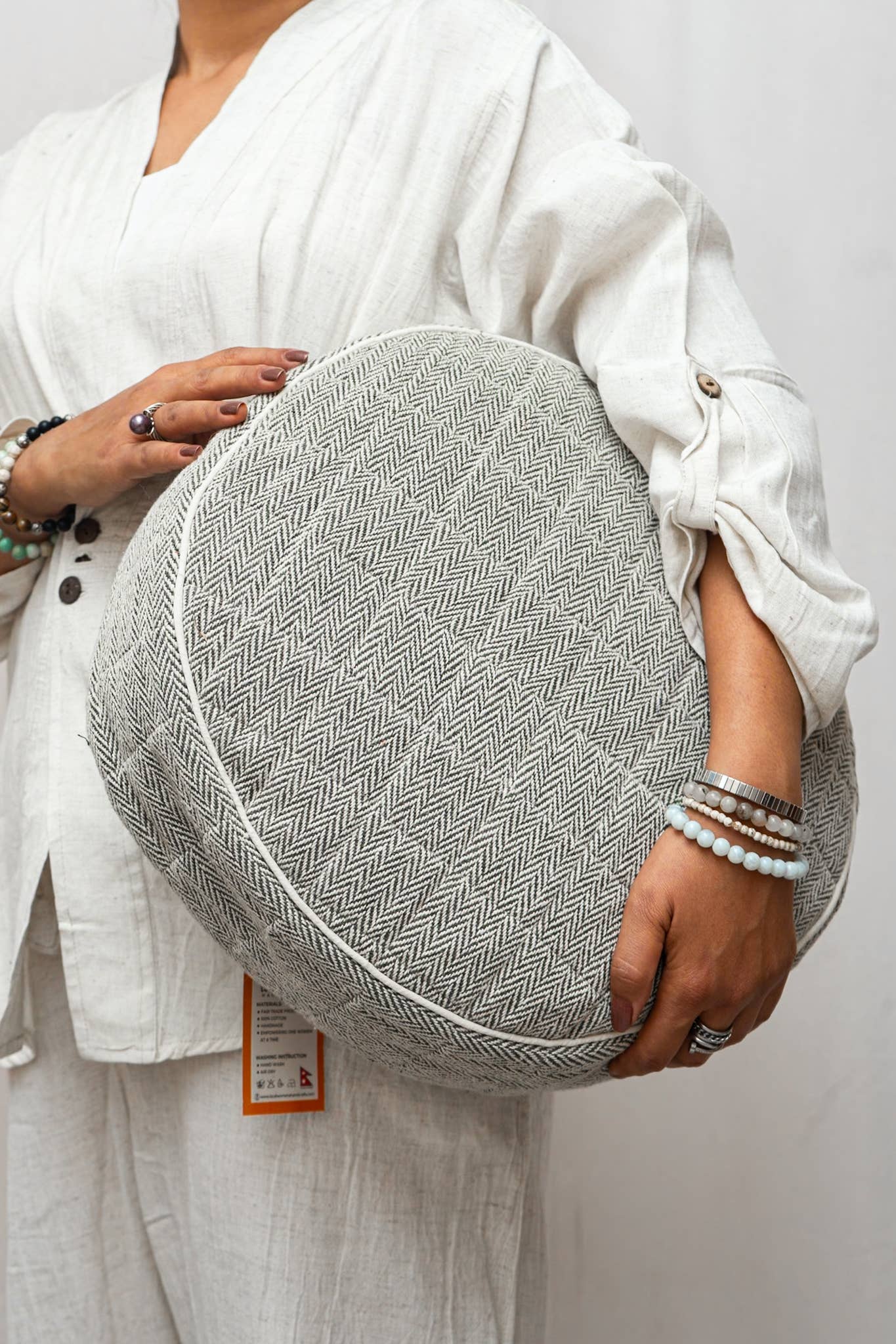 Local Women’s Handicrafts – wholesale Yoga mat – Round Yoga Cushion Cover1