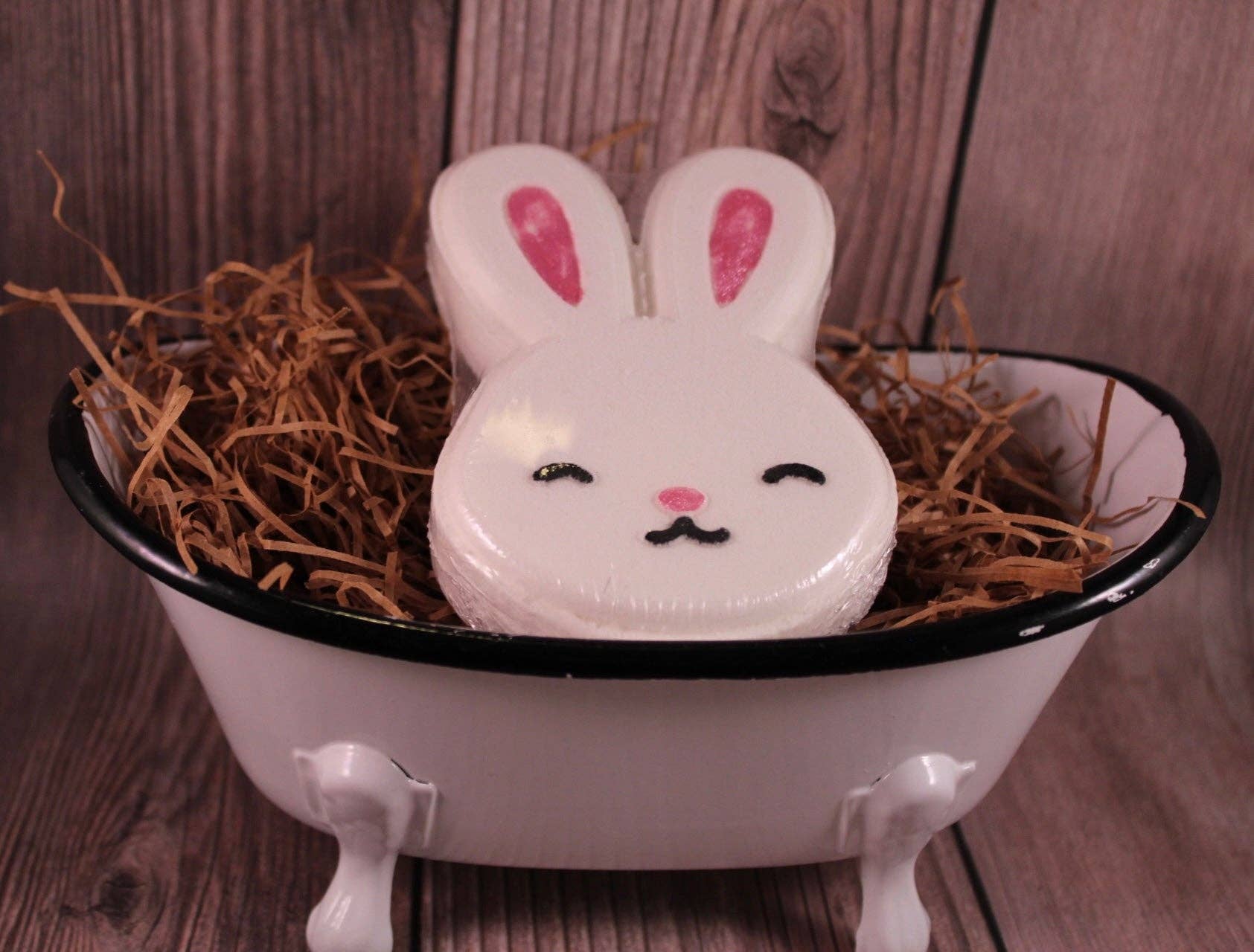 Wicked Bubbles LLC - Wholesale Bath Bomb/Fizz - Bunny Bath bomb - 5.5 oz - Fairy Dust Scent6