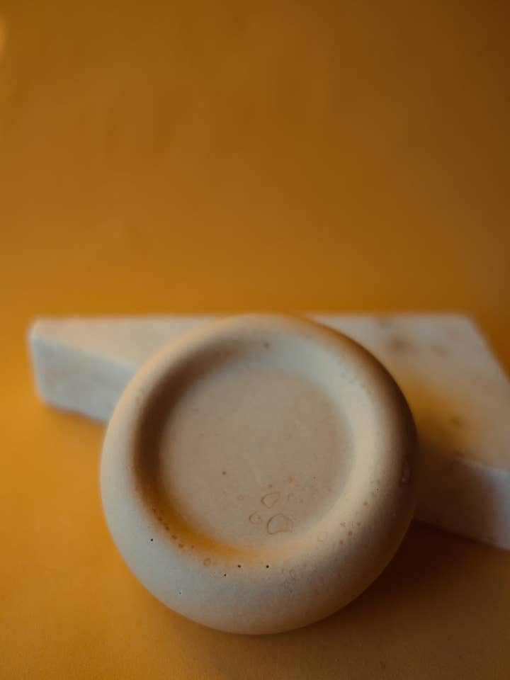 MINIMAL // Pezzo di Decorazione in Jesmonite per la vendita all'ingrosso da parte di Luhme Studio