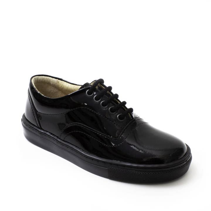 Payle 5634 Svart Patent F för wholesale av Petasil