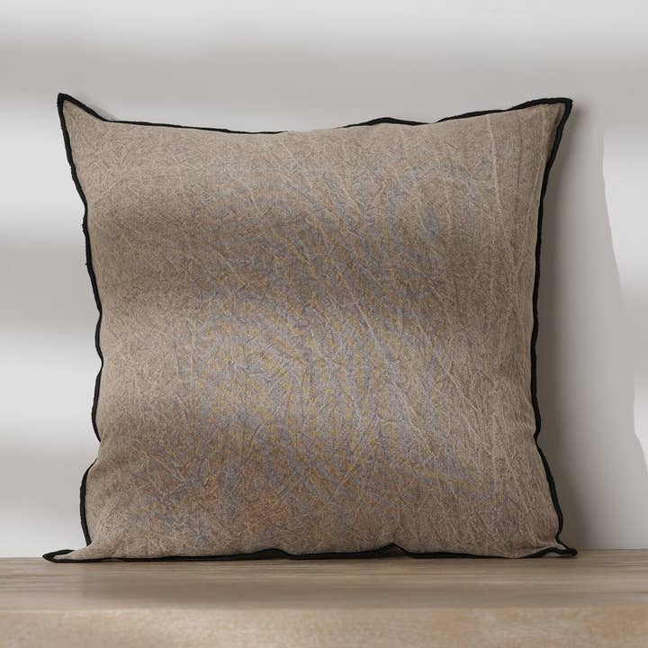 Housse de coussin en coton et lin fait main – Beige, Marron & Vert pour la vente par Expo Bazaar