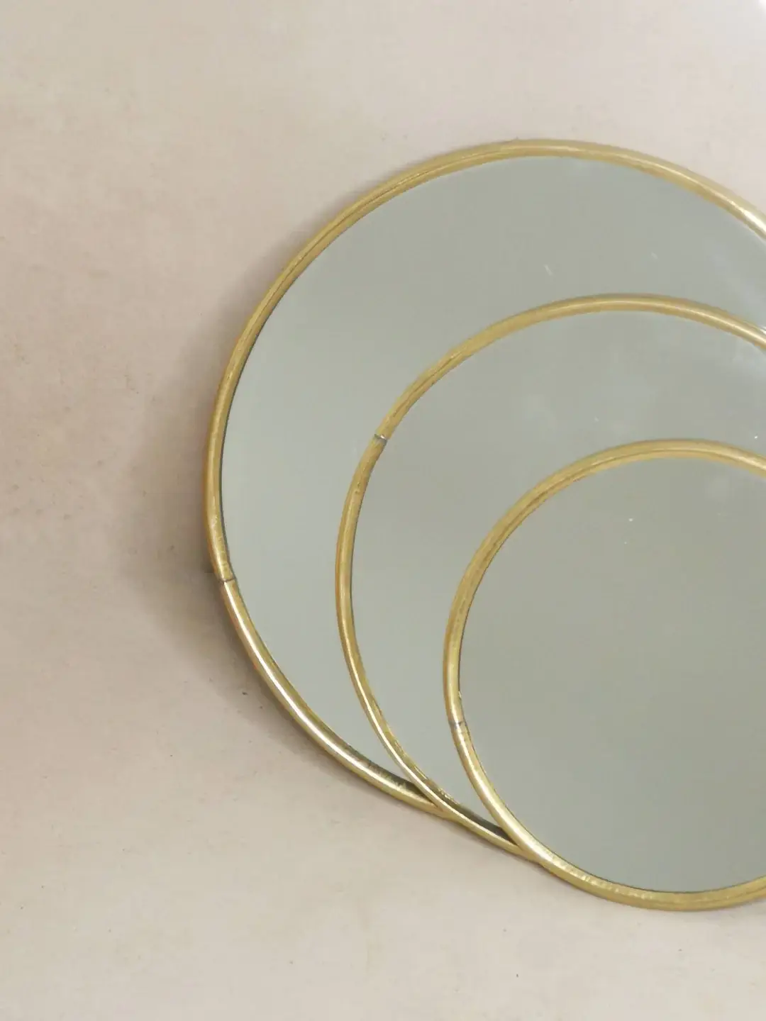 High crafty - Wholesale Wall Mirror - Handmade Moroccan Round Mirror with Golden Brass Frame6