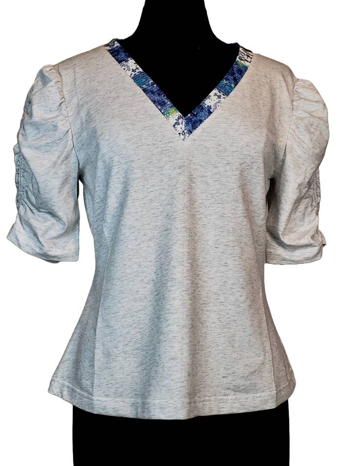 Leopard Leisure V-Neck Tee for wholesale by ZYM